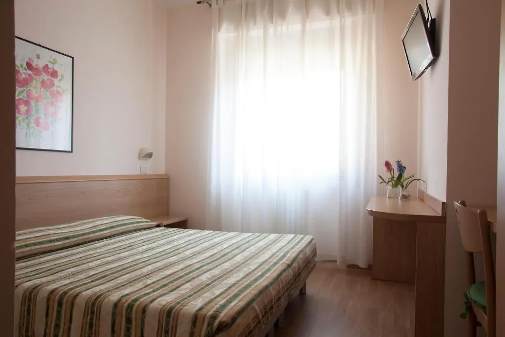 Hotel Cecco Arezzo 2*,